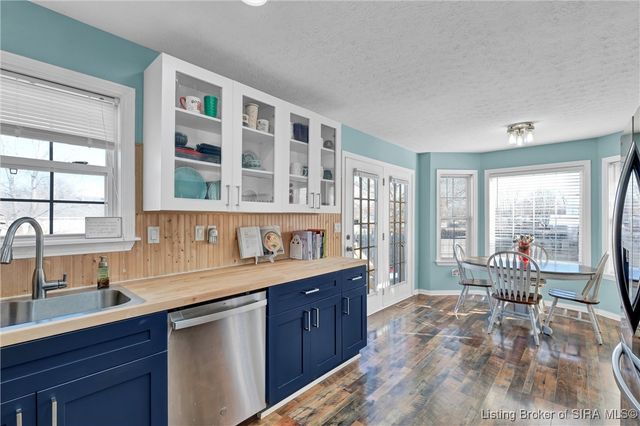 917 Marquise Court, Jeffersonville, IN 47130