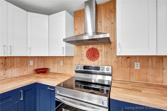 917 Marquise Court, Jeffersonville, IN 47130