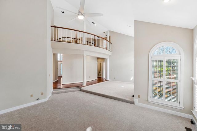 9810 PORTSIDE DR, Burke, VA 22015