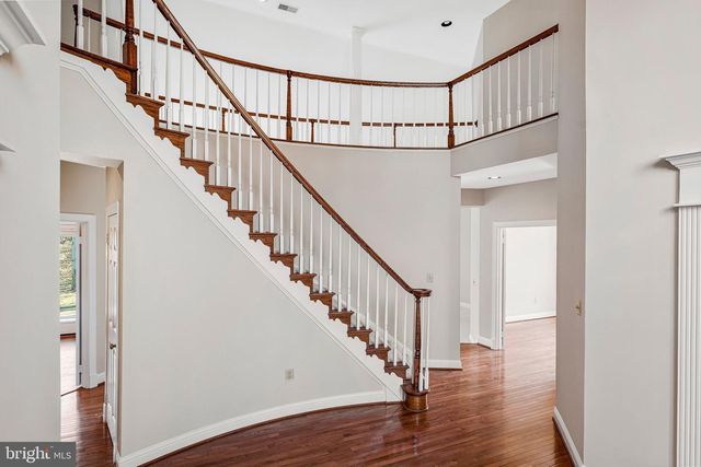 9810 PORTSIDE DR, Burke, VA 22015