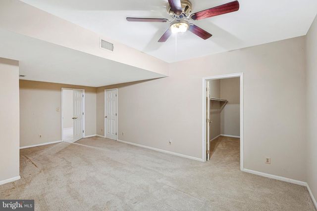 9810 PORTSIDE DR, Burke, VA 22015