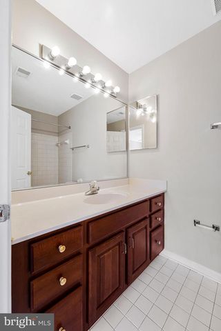 9810 PORTSIDE DR, Burke, VA 22015