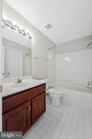 9810 PORTSIDE DR, Burke, VA 22015