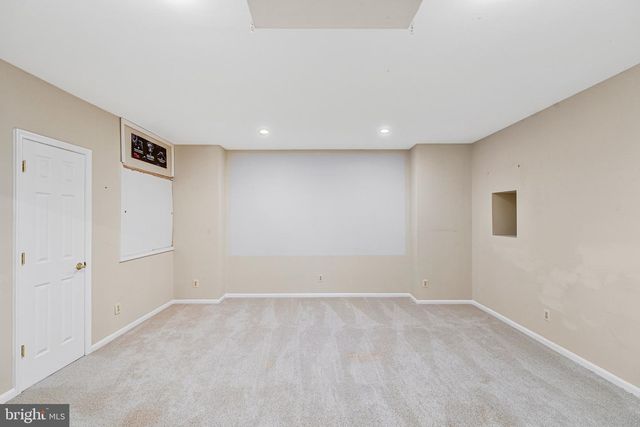 9810 PORTSIDE DR, Burke, VA 22015