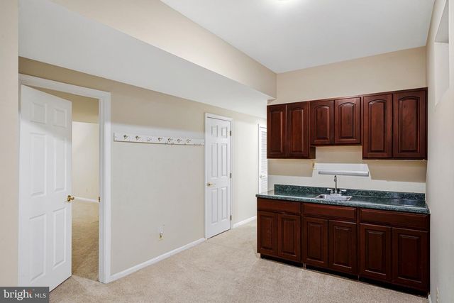 9810 PORTSIDE DR, Burke, VA 22015