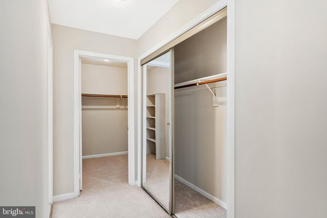 9810 PORTSIDE DR, Burke, VA 22015