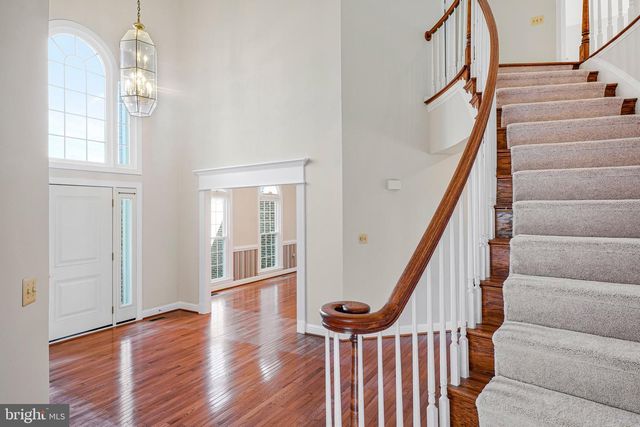 9810 PORTSIDE DR, Burke, VA 22015