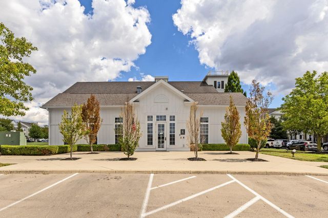 5587 Mesa Falls Street, 15-558, Dublin, OH 43016