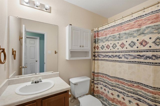 718 Blair Ave, Bastrop, TX 78602