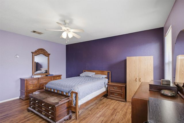 718 Blair Ave, Bastrop, TX 78602