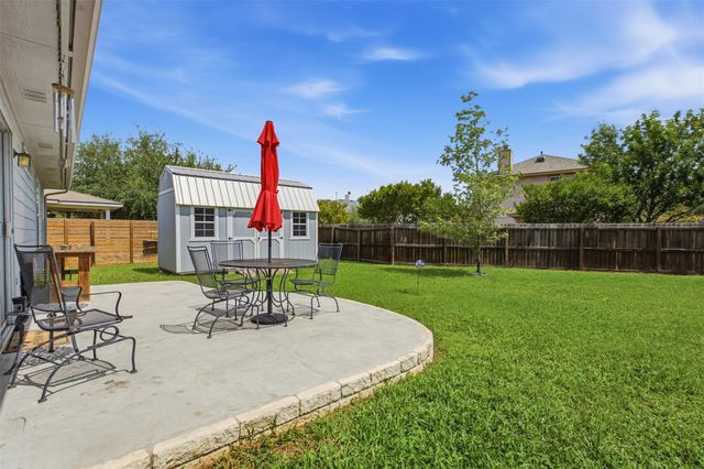 718 Blair Ave, Bastrop, TX 78602