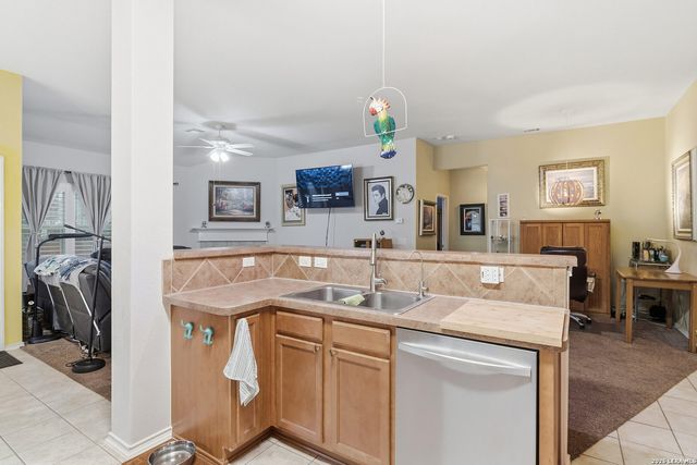 532 Rooster, Schertz, TX 78154