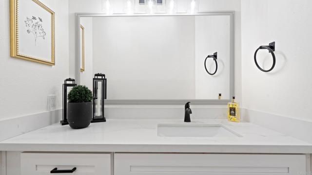 134 Espanas, Escondido, CA 92026