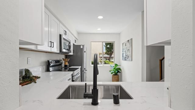 134 Espanas, Escondido, CA 92026