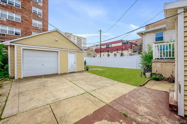 450 E Broadway Main, Long Beach, NY 11561