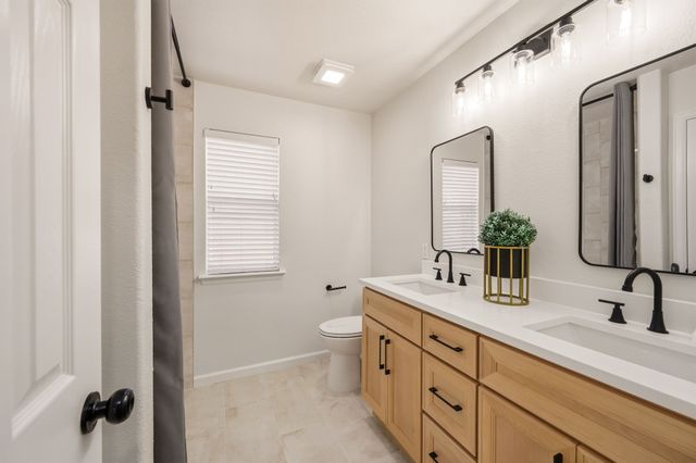7833 Harvest Hill Road, North Richland Hills, TX 76182
