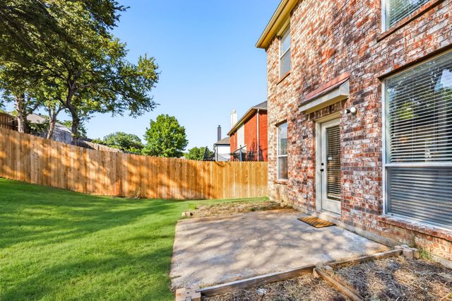 7833 Harvest Hill Road, North Richland Hills, TX 76182