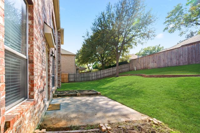 7833 Harvest Hill Road, North Richland Hills, TX 76182