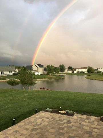 1808 S Orchard Drive, Mahomet, IL 61853