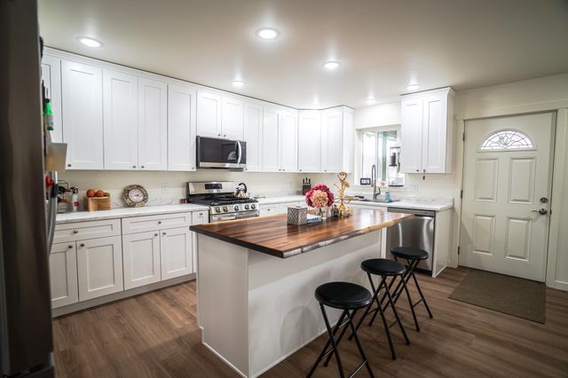 3767 PETER HAWK AVENUE, North Pole, AK 99705