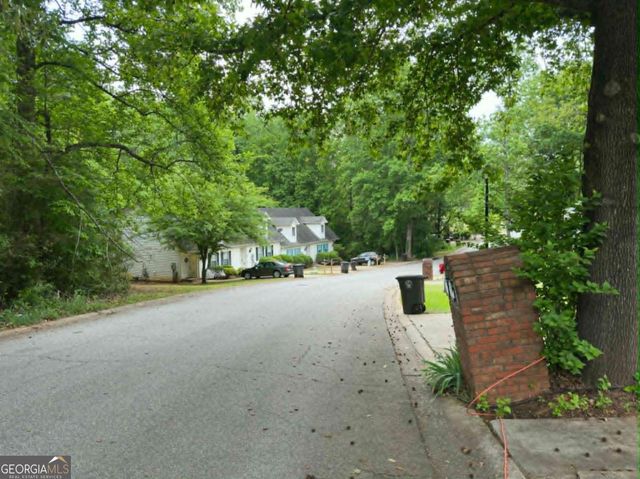 6717 Lakewood Drive, Douglasville, GA 30135