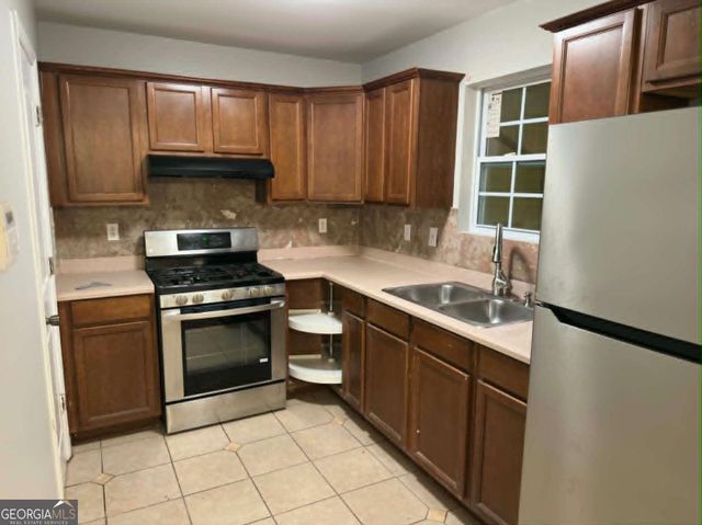 6717 Lakewood Drive, Douglasville, GA 30135