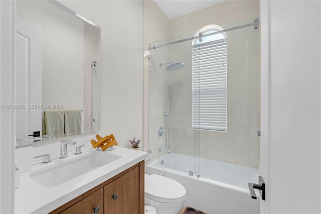11111 SW 77th Ave, Pinecrest, FL 33156