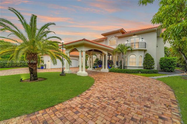 11111 SW 77th Ave, Pinecrest, FL 33156