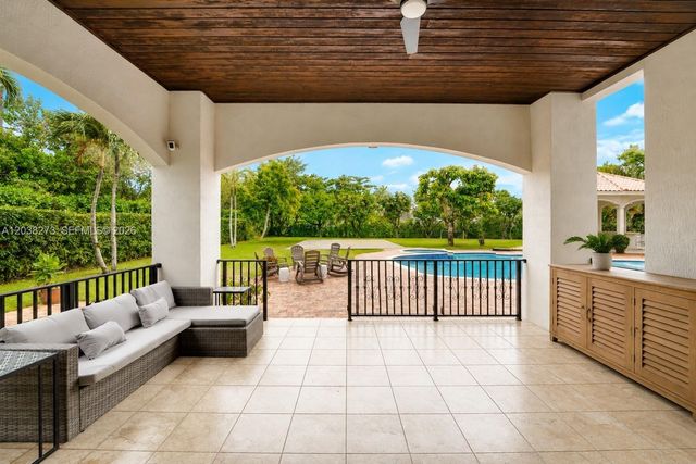 11111 SW 77th Ave, Pinecrest, FL 33156