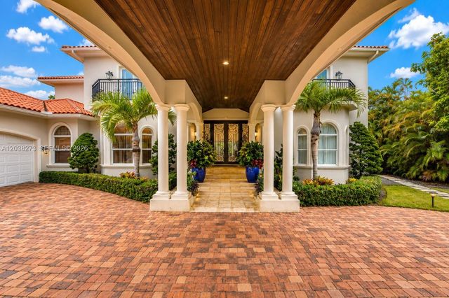 11111 SW 77th Ave, Pinecrest, FL 33156