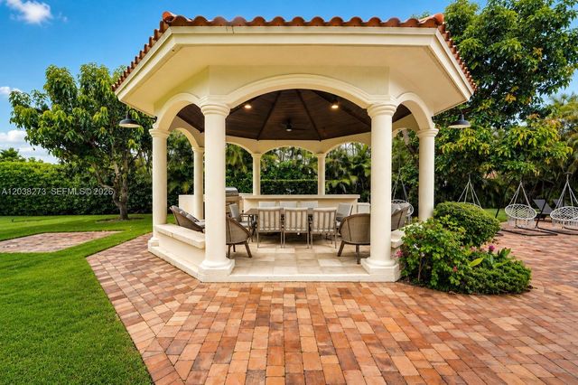 11111 SW 77th Ave, Pinecrest, FL 33156
