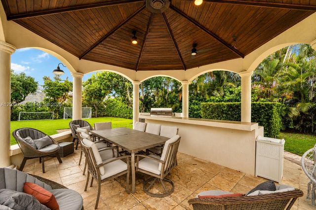 11111 SW 77th Ave, Pinecrest, FL 33156