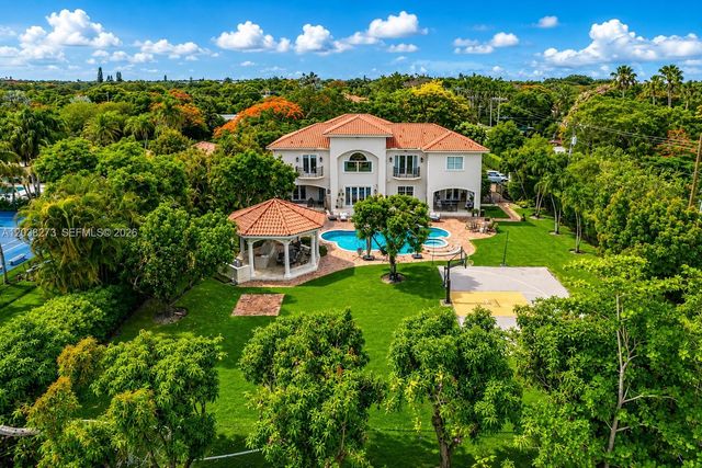 11111 SW 77th Ave, Pinecrest, FL 33156