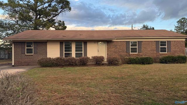 111 Edinburgh Drive, Athens, AL 35611
