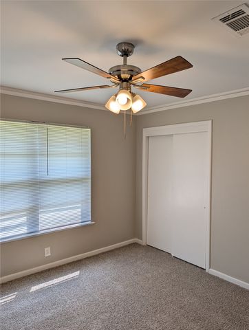 5417 Palmer Drive, Haltom City, TX 76117