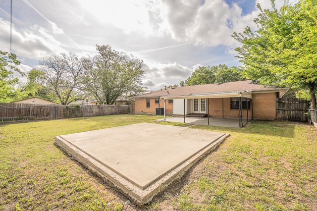 5417 Palmer Drive, Haltom City, TX 76117