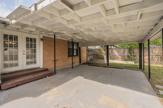 5417 Palmer Drive, Haltom City, TX 76117