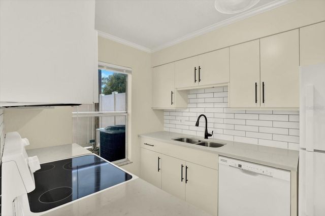 1799 N HIGHLAND AVENUE 53, Clearwater, FL 33755