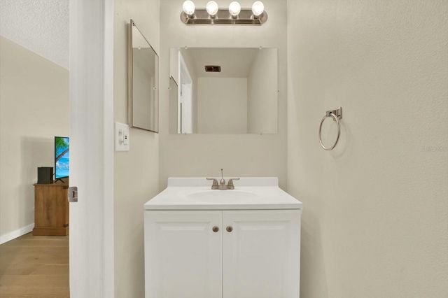 1799 N HIGHLAND AVENUE 53, Clearwater, FL 33755