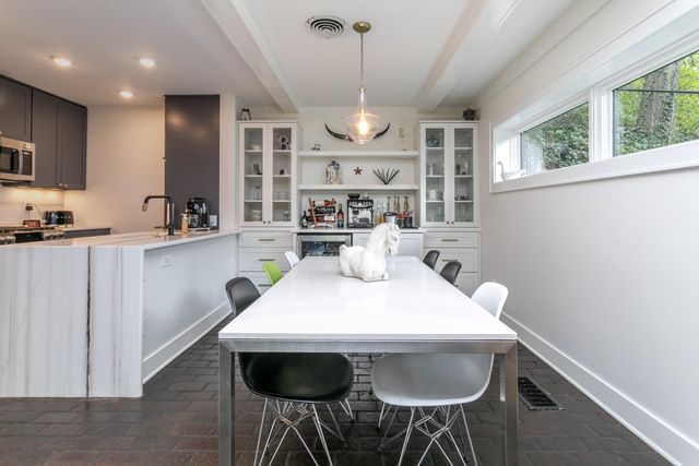 1402 W ROLLINS RD, Columbia, MO 65203