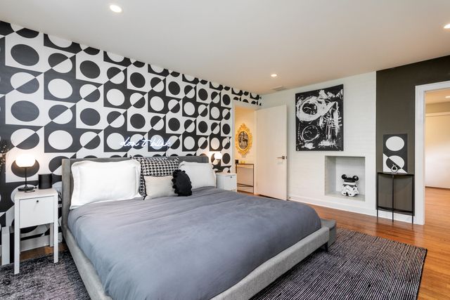 1402 W ROLLINS RD, Columbia, MO 65203