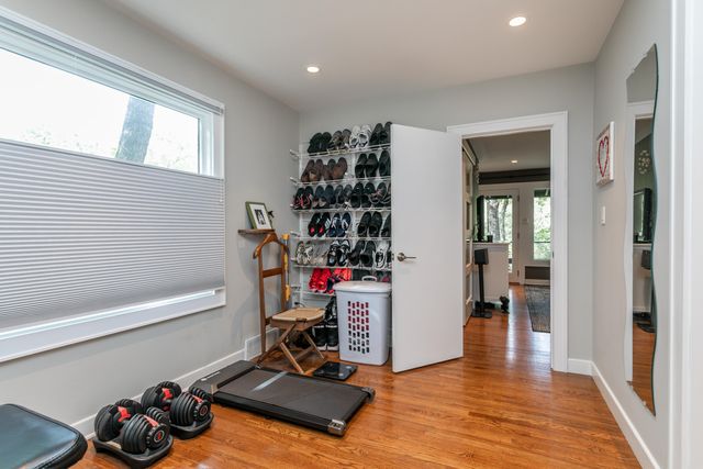 1402 W ROLLINS RD, Columbia, MO 65203