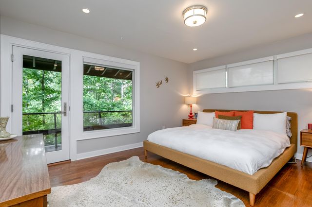 1402 W ROLLINS RD, Columbia, MO 65203