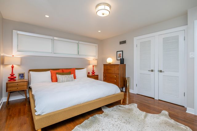 1402 W ROLLINS RD, Columbia, MO 65203