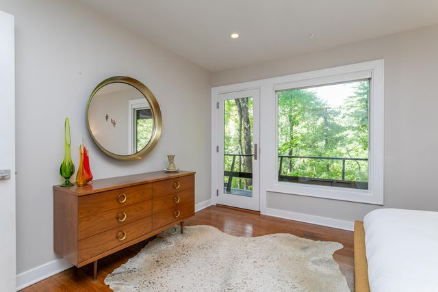 1402 W ROLLINS RD, Columbia, MO 65203