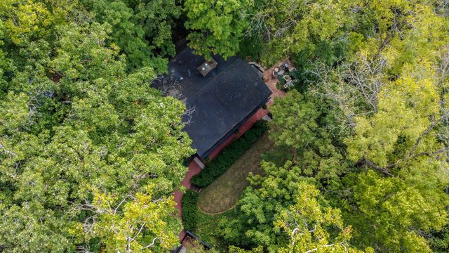 1402 W ROLLINS RD, Columbia, MO 65203