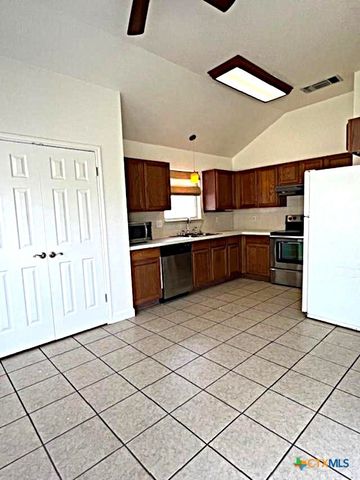 4805 Box Canyon Drive, Temple, TX 76502