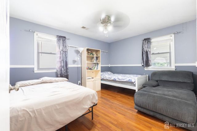 100 Washington Road, Sayreville, NJ 08872