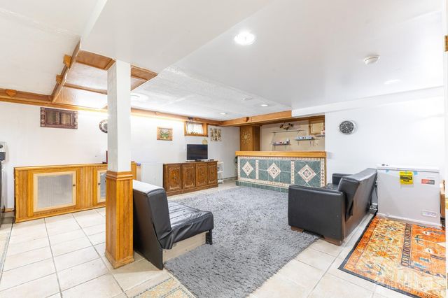 100 Washington Road, Sayreville, NJ 08872