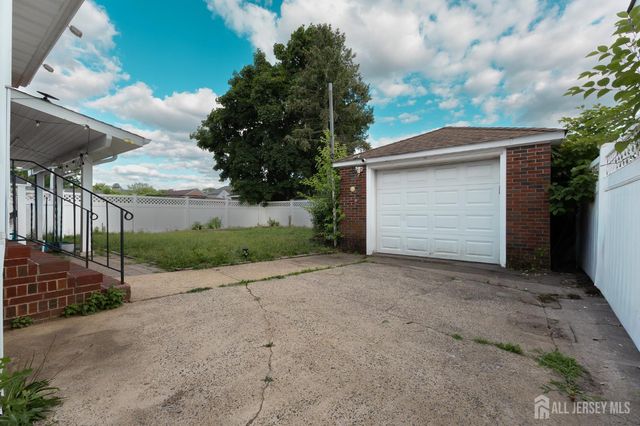 100 Washington Road, Sayreville, NJ 08872